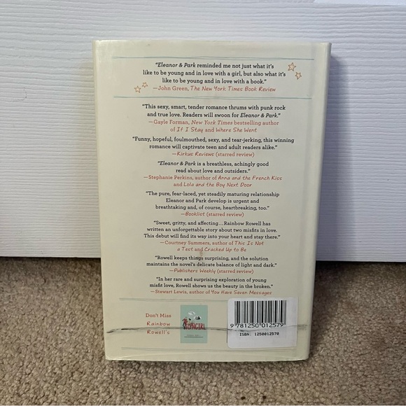 Eleanor and park by rainbow rowel - book - Picture 2 of 2